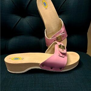 Dr. Scholls Vintage Pink Leather & Wood Excersise Sandal size 9